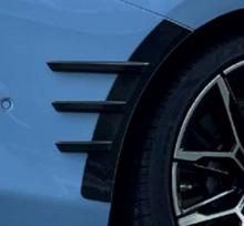 Load image into Gallery viewer, Carbon Fiber Rear Fenders for BMW G87 M2 Cyber