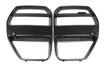 Laden Sie das Bild in den Galerie-Viewer, Carbon Fiber Front Grille for BMW G80 G82 Cyber